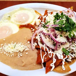 Chilaquiles Divorciados (fried eggs)