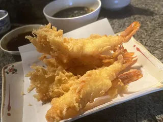 Fuji's Grill and Sushi