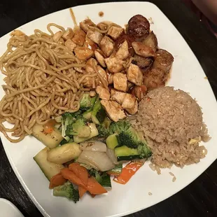 Chicken &amp; Scallop Hibachi $23