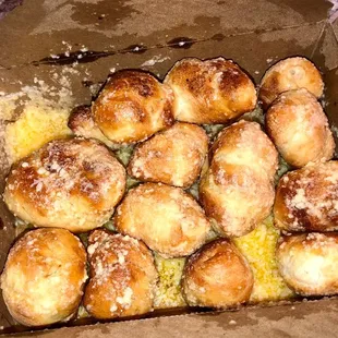 Small garlic knots