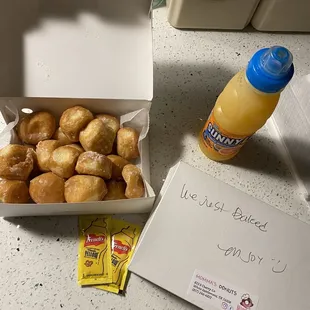 Cute note on my box of fresh kolaches!