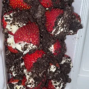 Strawberries with Oreo topping