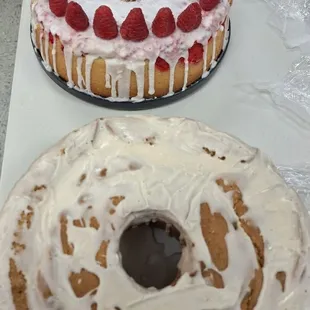 5 Flavor Pound cake &amp; Raspberry Poundcake
