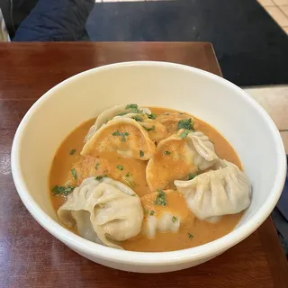 10 Piece Chicken Jhol Momo