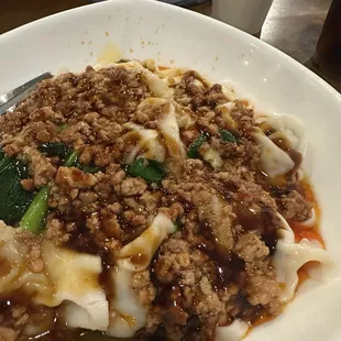 Spicy wonton noodle