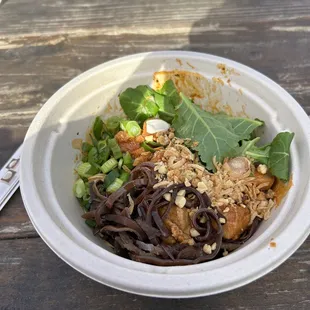 Momo spicy noodles with spicy chicken