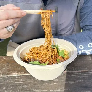 Momo Spicy Noodles w spicy Pork