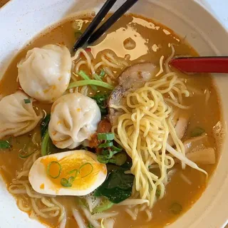 D1. Momo Ramen