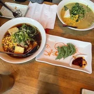 D10. Curry Ramen