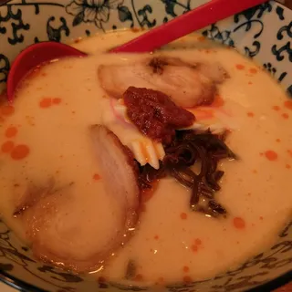 D12. Spicy Tonkotsu Ramen