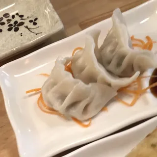 C4. Pork and Chives Dumpling