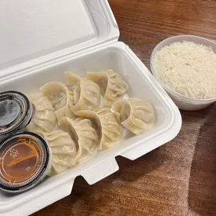 Chicken Dumplings (8 pcs)