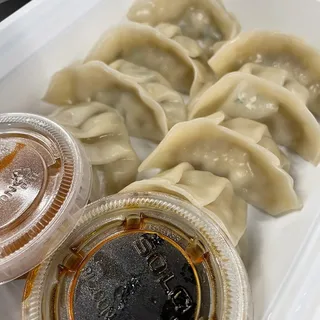 Chicken Dumplings (8 pcs)