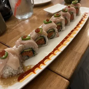 Momo Special Roll