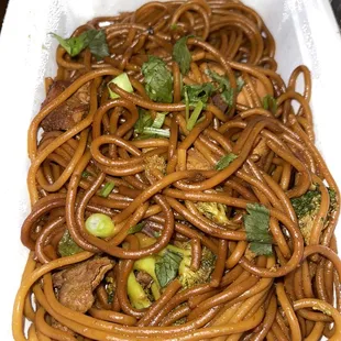 Lo Mein |IG @kurlykonnoisseur