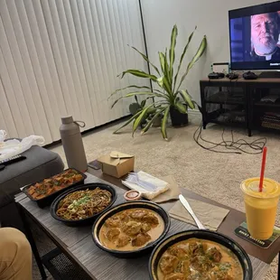 Afghani Momo Delhi Masala Momo Tofu Chili with Gravy Szechuan Chowmein