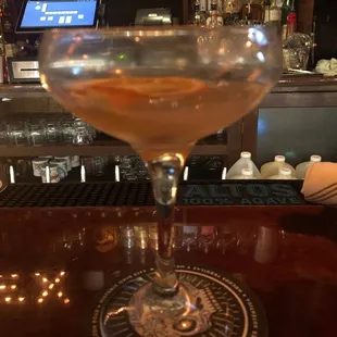 Los Hinojo = Mezcal, grapefruit, agave nectar and lime!  Sublime sour deliciousness!