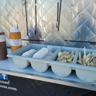 condiments, utensils