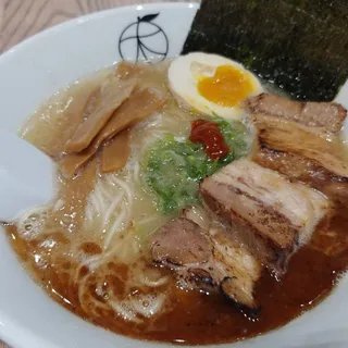 Momonoki Tonkotsu Ramen