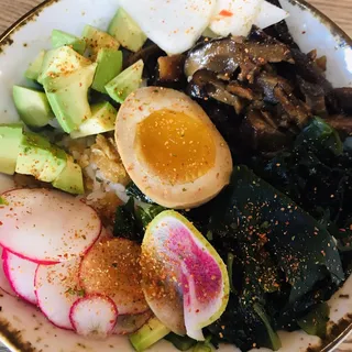 Vegan Avocado Shiitake Bowl