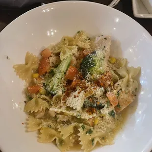 Farfalle Aglio Oleo Pasta