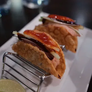 G: @ifoodiejenn | Duck Taco