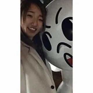 Suzy J.