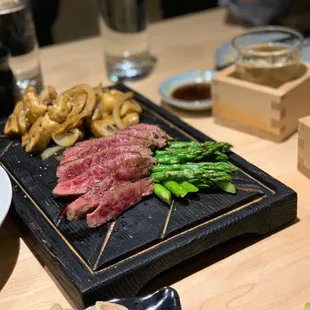 Look at that beautiful meat! The presentation, ooooouiiii!!