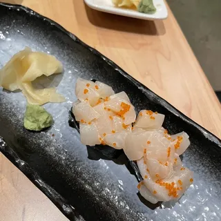 Creamy Scallop nigiri