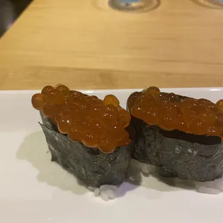 Salmon Roe nigiri
