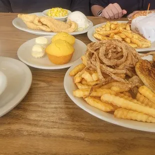 Fried catfish w/mashed potatoes &amp; corn, grilled catfish w/french fries &amp; onions rings, bacon cheese hamburfer.