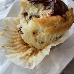Chocolate chip Muffin