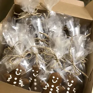 Two dozen individuals wrapped Gingerbread Man cookies!