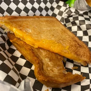 a grilled cheese sandwich