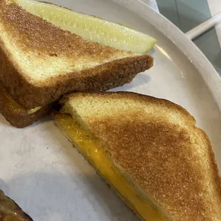 THE BEST OLD SCHOOL, GRILLED CHEESE!!