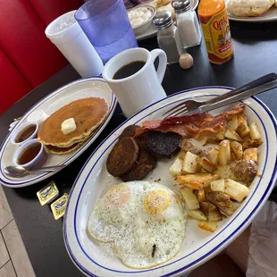 Mom&apos;s deluxe breakfast