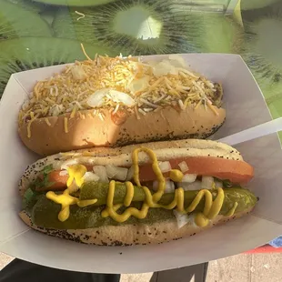 Chicago Dog, Chili Cheese Dog