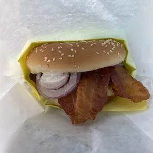 Swiss &amp; Bacon burger = bomb.com!!