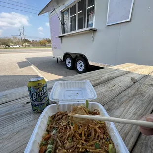Low Mein Chicken