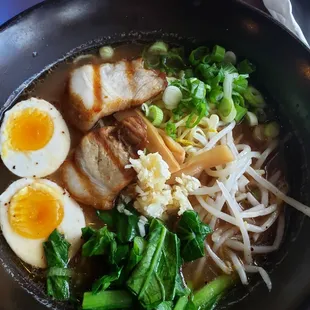 Garlic Tonkotsu Ramen