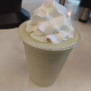 Avocado shake with whipcream