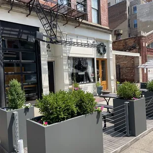 The cutest storefront in downtown cincy. And outdoor seating! Paris in cincy!
