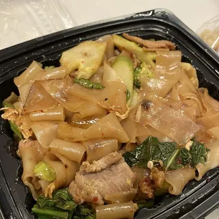 28. Drunken Noodles