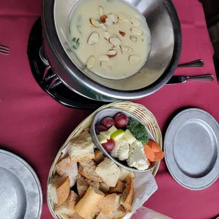 Brie (Specialty Cheese Fondues)