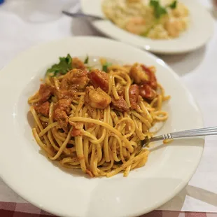 pasta dish, pasta, food