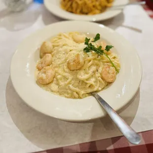 Shrimp Alfredo (hold the peas)