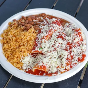 a plate of mexican food