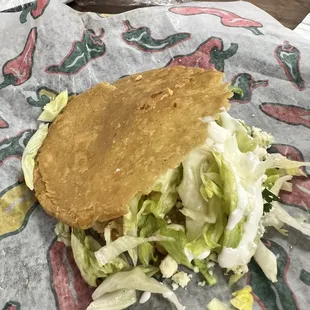 Chatas (arepa) with chicken