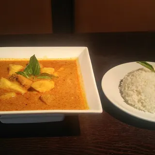 Mama's Chicken Yellow Curry