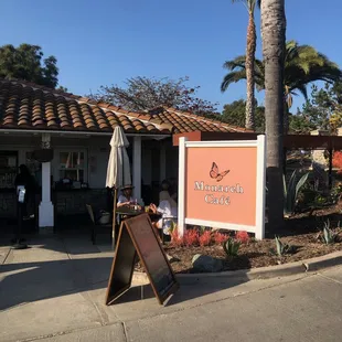 super cute monarch cafe!